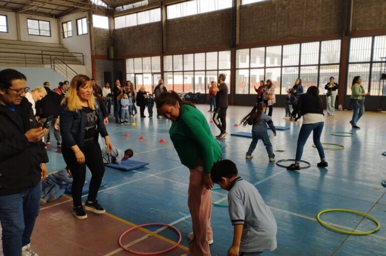 Actividad recreativa con familias